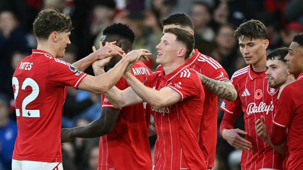 RC Strasbourg : Ce milieu de terrain de Nottingham Forest intéresse sérieusement la direction alsacienne RC Strasbourg : Ce milieu de terrain de Nottingham Forest intéresse sérieusement la direction alsacienne | Homme Du Match