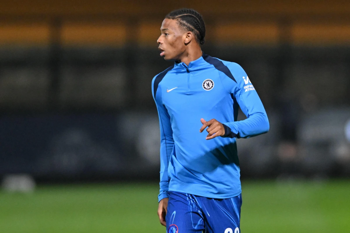 RC Strasbourg : Une pépite de Premier League se rapproche mystérieusement d'une arrivée possible en janvier RC Strasbourg : Une pépite de Premier League se rapproche mystérieusement d'une arrivée possible en janvier | Homme Du Match